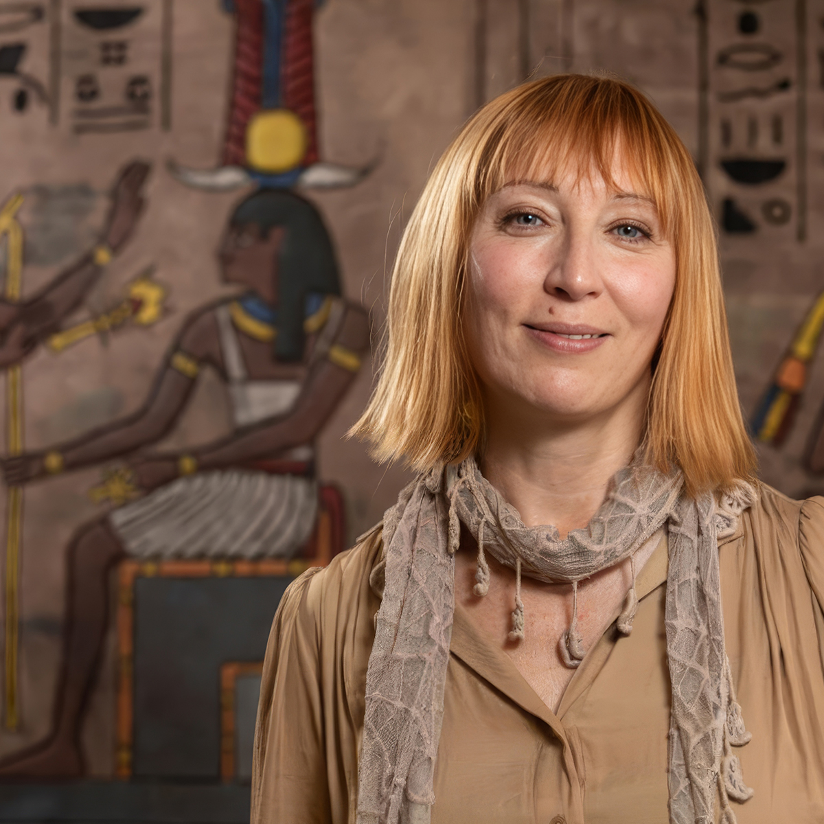 Headshoot of Rita Lucarelli, a professor that will be speaking about Virtual Egypt: 3D Teaching with Museum Collections